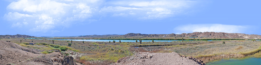 Colorad River Desert and Mountains right