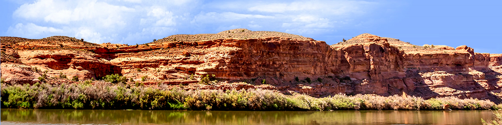 Colorado River Red Rock Cliffs Moab left