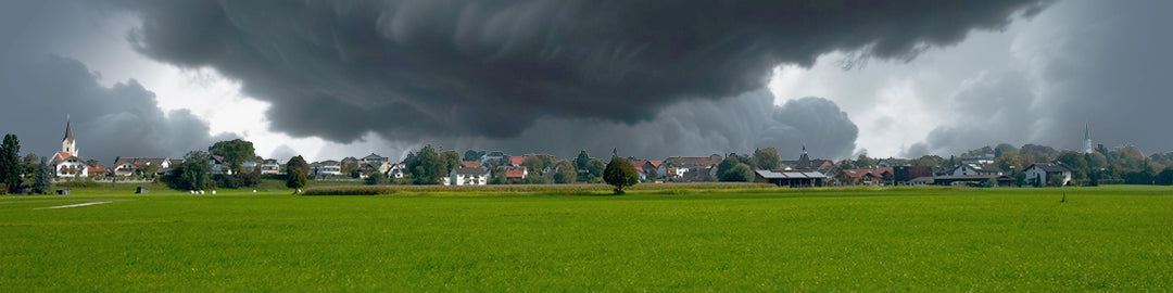 Houses Behind Grren Meadow right