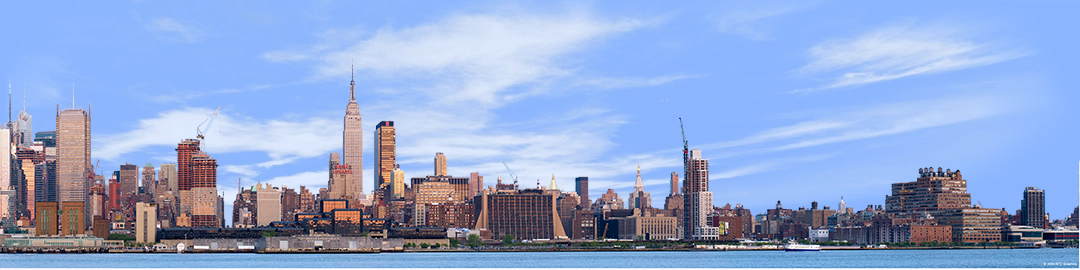 New York Manhattan Skyline Full with Water right side