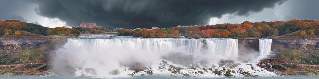 Niagra Falls in Autumn