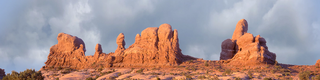 Red Rock Monuments Moab Utah right