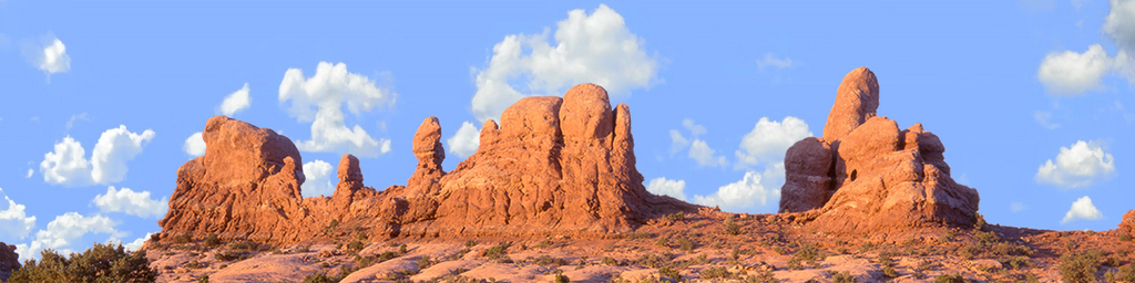 Red Rock Monuments Moab Utah right