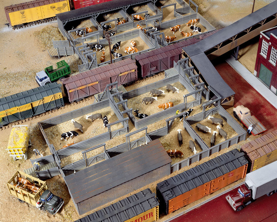 3047 Stock Yards - 2 Pens HO