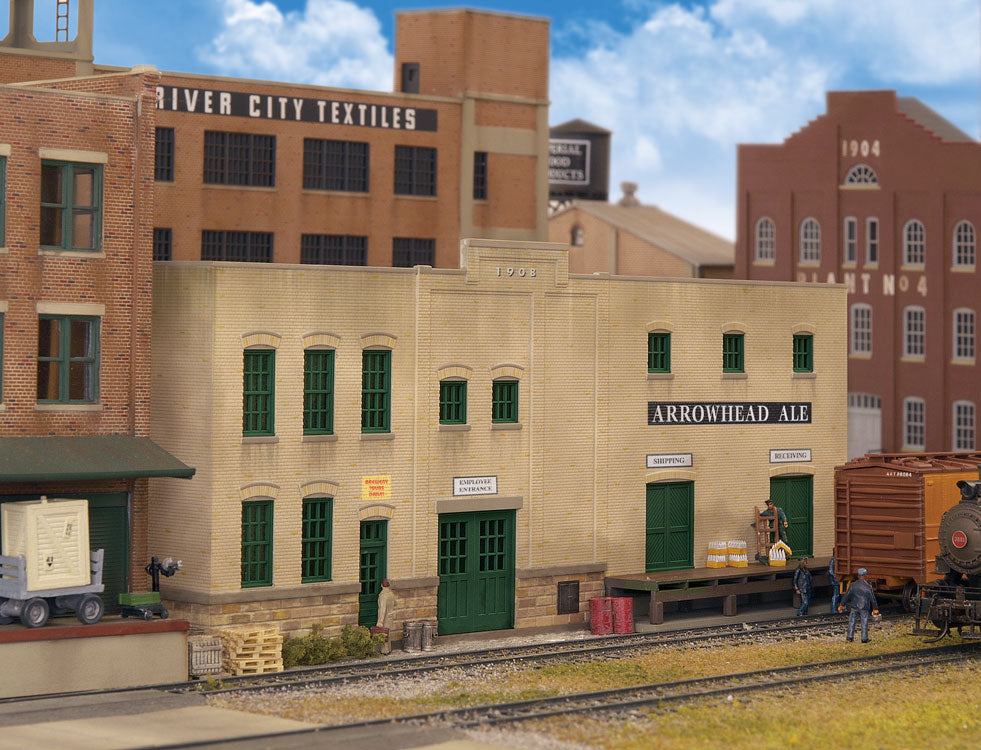 3193 Arrowhead Ale Background Building HO