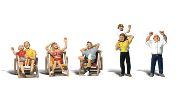 Spectators & Chairs 7/