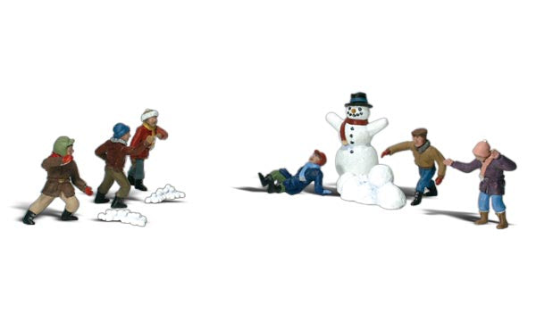 Snowball Fight 10/