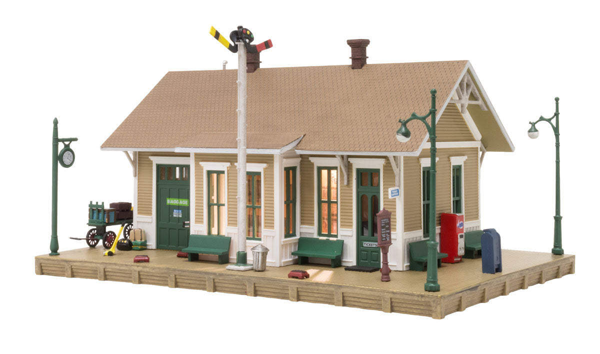 B&R Dansbury Depot HO