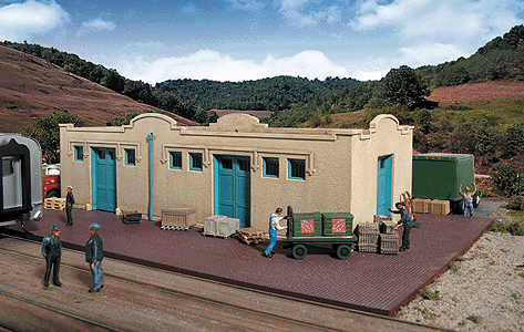 2921 Mission-Style Freight House HO